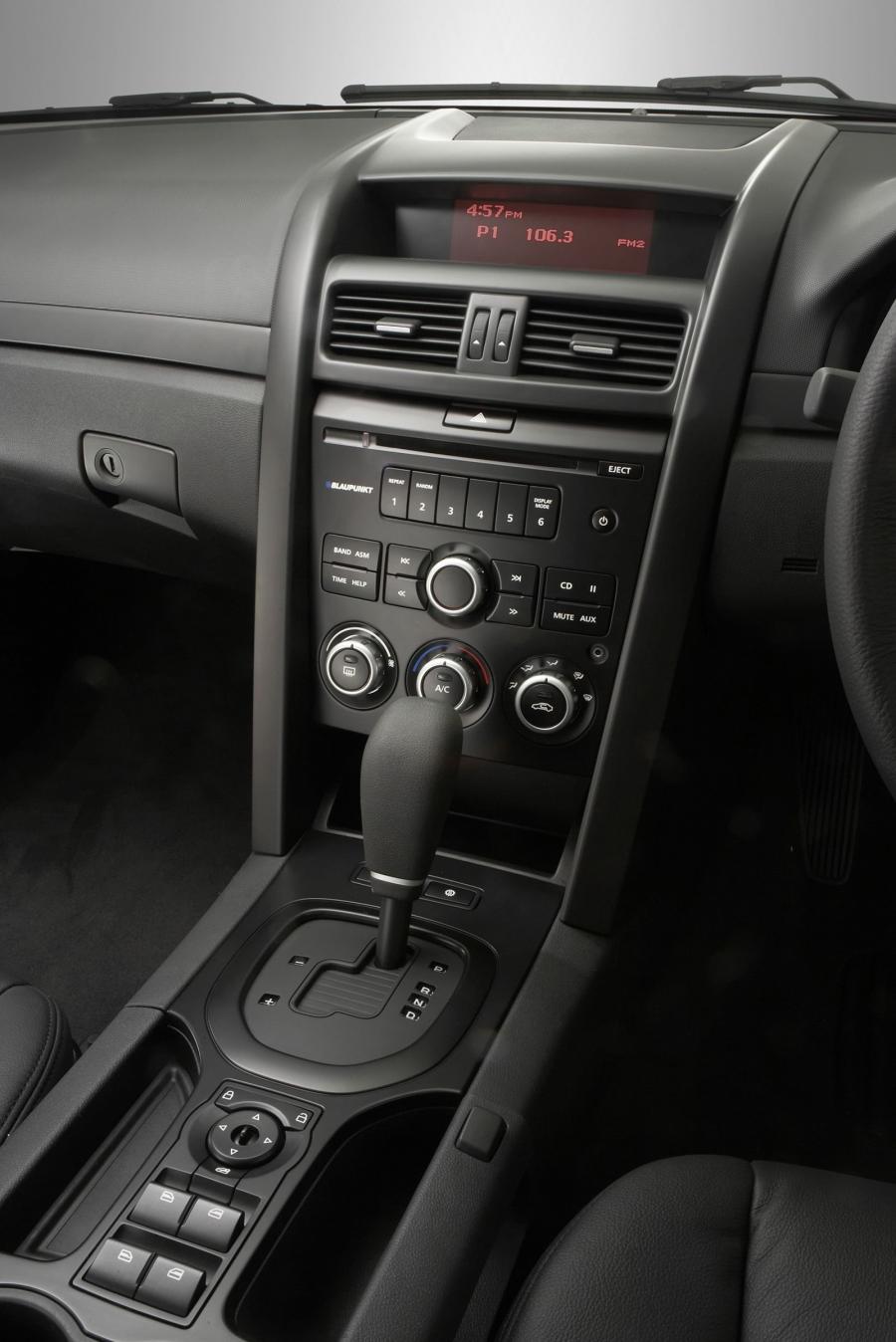  Holden Commodore SV6 2006 года  (фото 28 из 49)